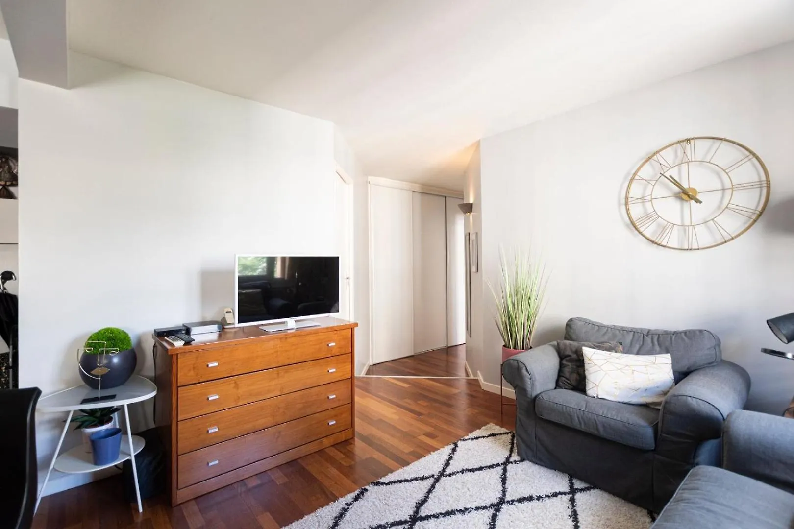 아파트 Guestready - Amazing Near Eiffel Tower 파리